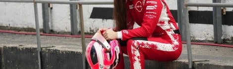 フォーミュラE 日産は女性テストドライバーとしてアビ・プリングを起用